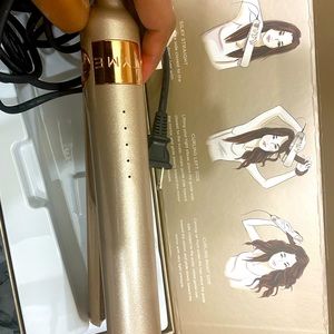 Tyme gold universal hair iron